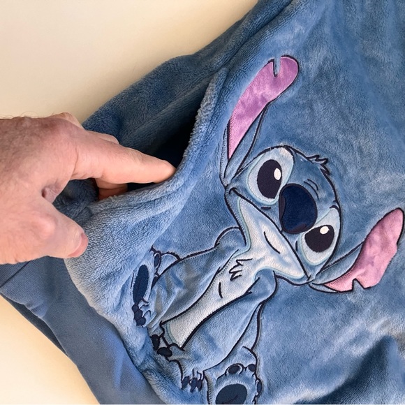 Disney Stitch Velour Pullover Hoodie Soft Pocket World Disneyland Lilo & Stich - Picture 12 of 15